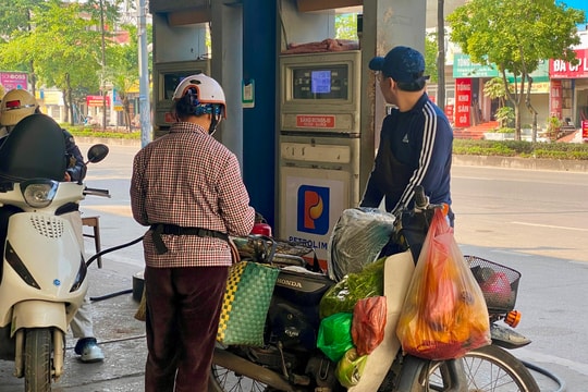 5 mặt hàng xăng, dầu đồng loạt giảm giá bán lẻ