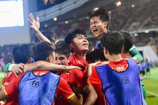 Thủ tướng gửi thư chúc mừng Đội tuyển bóng đá nam U22 và Đội tuyển nữ Futsal quốc gia Việt Nam giành Huy chương vàng SEA Games