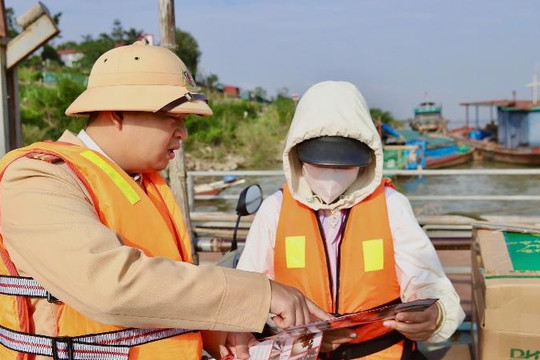 Tăng cường bảo đảm an toàn giao thông đường thủy dịp cuối năm