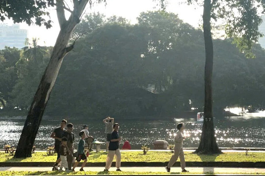 Toàn bộ hơn 2km hàng rào quanh Công viên Thống Nhất được dỡ bỏ, tạo điểm đến hấp dẫn giữa lòng Thủ đô