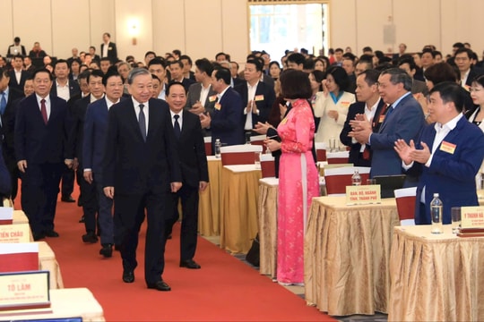 "Tâm trong - Trí sáng - Bút sắc”: Kim chỉ nam cho đội ngũ Tuyên giáo - Dân vận trong kỷ nguyên mới