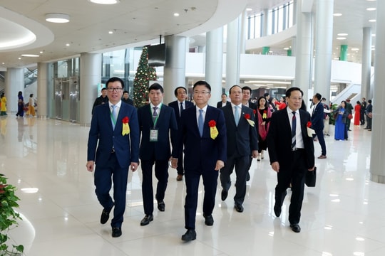 Khánh thành công trình xây dựng Bệnh viện Bạch Mai và Việt Đức cơ sở 2 Thể hiện tầm nhìn dài hạn trong việc phát triển hệ thống y tế hiện đại, đồng bộ, công bằng và hiệu quả