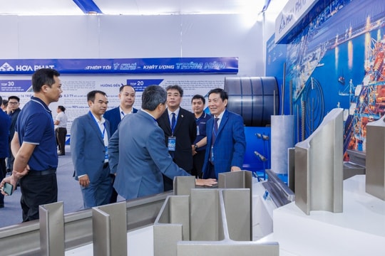 Hòa Phát khởi công Nhà máy sản xuất ray cao tốc