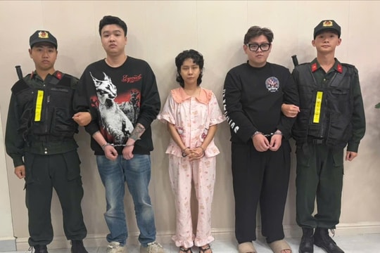 TP Hồ Chí Minh: Triệt phá đường dây buôn bán trái phép khí cười