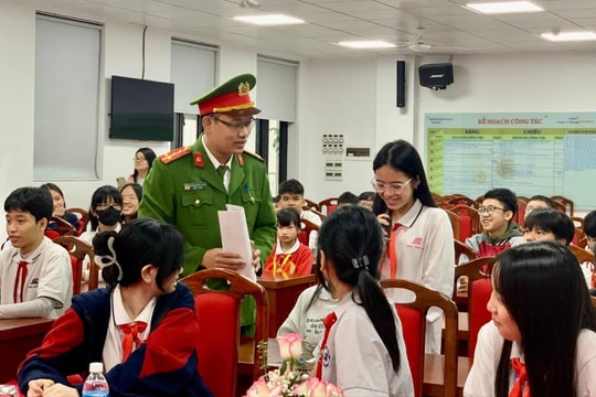 Đưa pháp luật về bình đẳng giới đến học đường