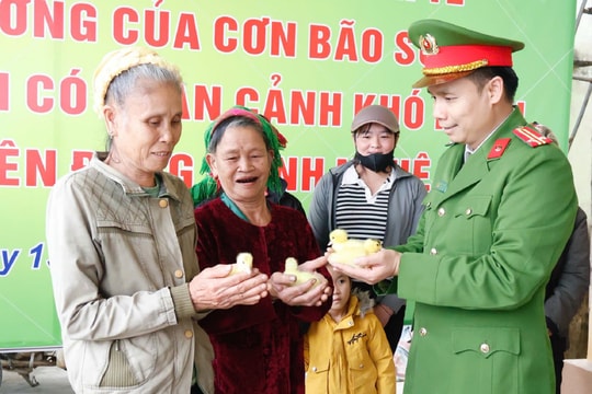 Công an thành phố Hà Nội: Chung sức bảo đảm an sinh xã hội, giảm nghèo vùng thiên tai