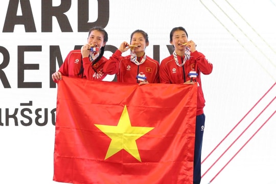 Trưởng Đoàn Thể thao Việt Nam tham dự SEA Games 33 Nguyễn Hồng Minh chia buồn cùng 3 chị em ruột vừa giành HCV SEA Games 33