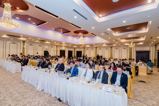 Hanwha Life tài trợ Hội thảo  Kinh tế số và Đổi mới công nghệ tài chính 2025