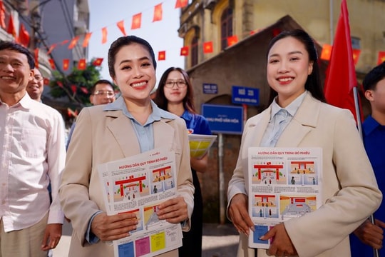 Thượng úy- ca sĩ Trần Bích Ngọc ra mắt MV “Ý Đảng – Lòng Dân” chào mừng Đại hội Đảng lần thứ XIV