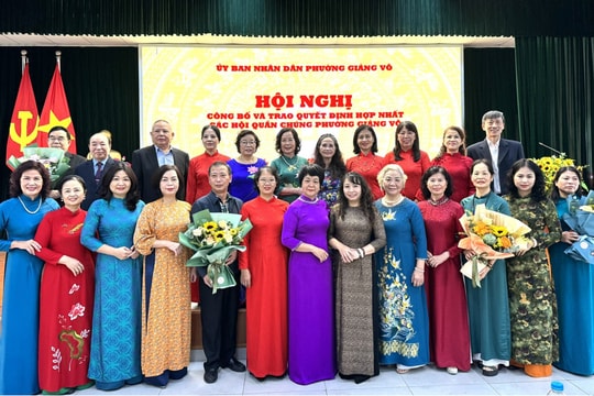 Phường Giảng Võ hợp nhất tổ chức 7 hội quần chúng trên địa bàn