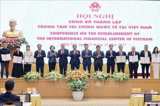 “Cú hích” thể chế cho khát vọng tăng trưởng