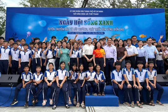 Khai mạc ngày hội "Vì biển đảo xanh năm 2025"
