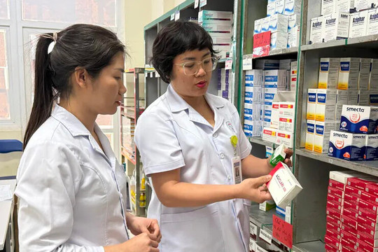 Hà Nội từng bước nâng cao hiệu quả quản lý, bảo đảm cung ứng thuốc kịp thời