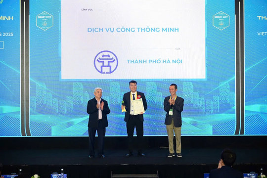 Hà Nội được vinh danh dịch vụ công thông minh
