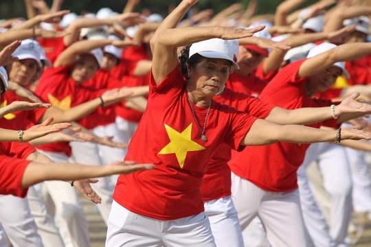 Nâng cao chất lượng công tác người cao tuổi thích ứng với già hóa dân số