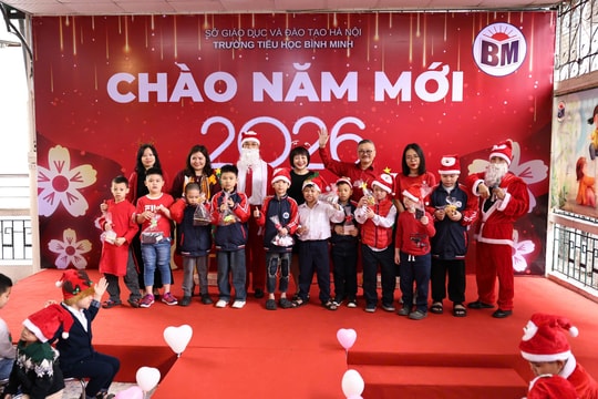 Mùa Giáng sinh trọn vẹn, đầm ấm ở trường Tiểu học Bình Minh