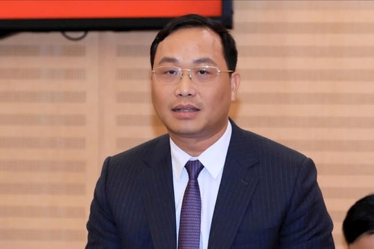 Đồng chí Nguyễn Tiến Thiết giữ chức Chánh Văn phòng UBND thành phố Hà Nội
