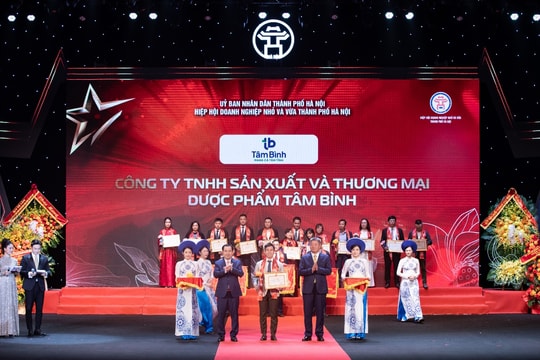 15 năm thành lập, Dược phẩm Tâm Bình 10 lần được UBND thành phố Hà Nội tặng Bằng khen