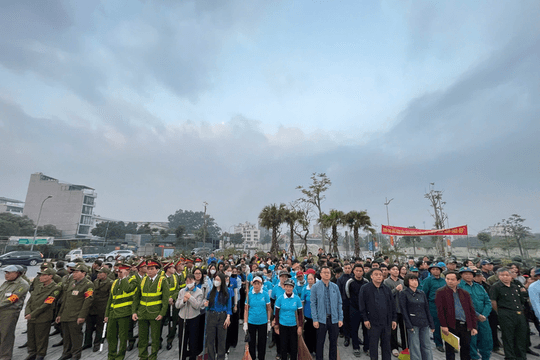 Phường Bồ Đề Tăng cường vệ sinh môi trường, chỉnh trang đô thị đón Tết Bính Ngọ