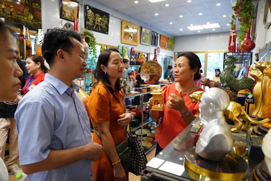 Làng nghề - “bệ đỡ” cho kinh tế nông thôn, góp phần giảm nghèo bền vững ở Hà Nội