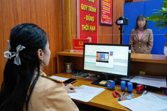Người dân cần chủ động tra cứu vi phạm khi làm thủ tục cấp đổi Giấy phép lái xe