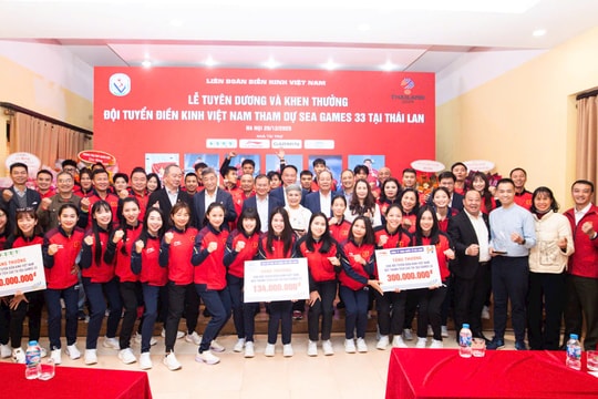 Đội tuyển điền kinh Việt Nam nhận thưởng hơn 1,5 tỷ đồng sau SEA Games 33