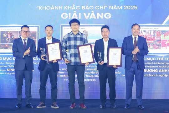 Lễ trao Giải ảnh "Khoảnh khắc Báo chí" 2025: Tôn vinh các tác giả xuất sắc, đi cùng đất nước và đồng hành với nhân dân