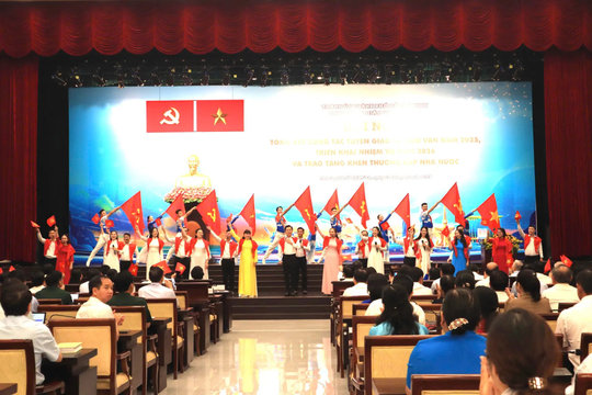 Công tác tuyên giáo, dân vận phải “bắt đúng mạch nguồn, thấu từng nhịp đập” của cuộc sống