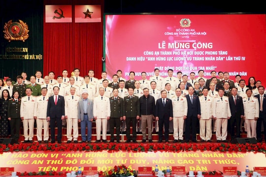 Xứng danh Công an Thủ đô anh hùng