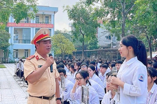 Chung tay xây dựng giao thông học đường Hà Nội: An toàn hôm nay - Vững vàng tương lai