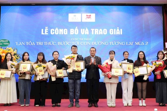 Hợp tác xã điện tử đồng hành phát triển văn hóa đọc