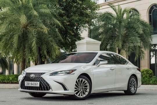 Lexus triệu hồi gần 3.000 xe để cập nhật phần mềm