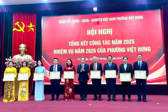Phát huy hiệu quả 3 “điểm tựa”, phường Việt Hưng hoàn thành tốt nhiệm vụ năm 2025