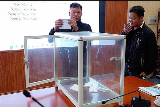 Xã Quang Minh tổ chức giao đất dịch vụ lần 3 cho 11 hộ dân đủ điều kiện