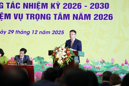 Khẩn trương khám sàng lọc miễn phí cho người dân, thực hiện miễn viện phí theo lộ trình