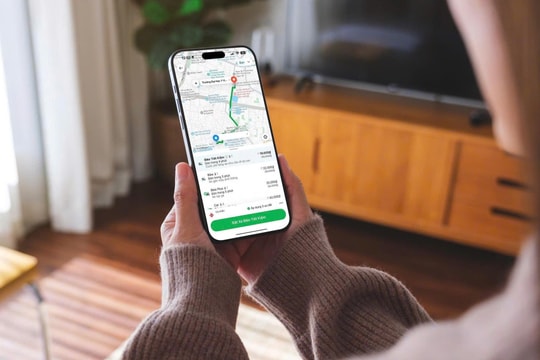 Sinh viên chọn đặt xe và đồ ăn qua app để kiểm soát chi phí cuối năm