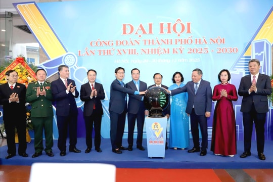 Khai mạc Triển lãm ảnh "Công đoàn Thủ đô - Đổi mới, sáng tạo, hội nhập"