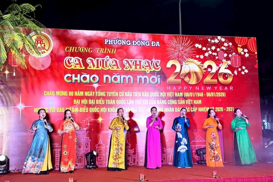 Đống Đa rộn ràng tiếng hát mừng Đảng, mừng năm mới