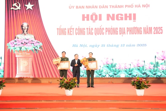 Hà Nội: Tiếp tục xây dựng khu vực phòng thủ thành phố vững chắc