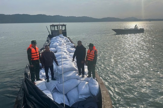 Đồn Biên phòng cửa khẩu Vạn Gia (Quảng Ninh) Bắt giữ vụ vận chuyển 27 tấn hàng hóa không rõ nguồn gốc
