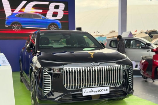 Đại lý nhận cọc VinFast Lạc Hồng 900 LX