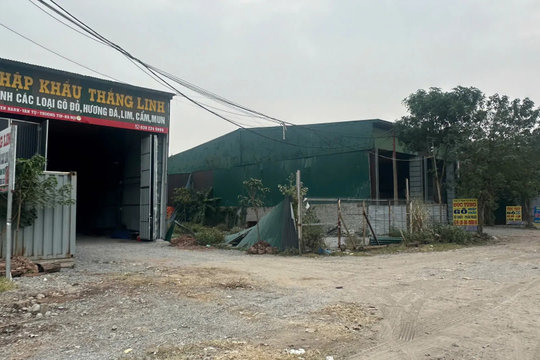 Hàng loạt nhà xưởng vi phạm trên đất nông nghiệp ven Quốc lộ 1A thôn Nguyên Hanh