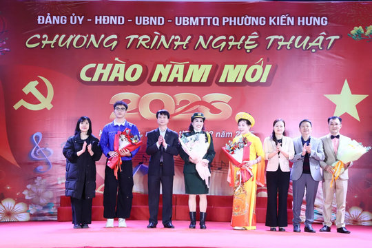 Phường Kiến Hưng tổ chức chương trình văn nghệ chào mừng năm mới 2026