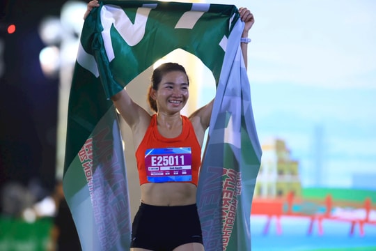 Nguyễn Thị Oanh, Hoàng Nguyên Thanh vô địch giải bán marathon quốc tế 2026