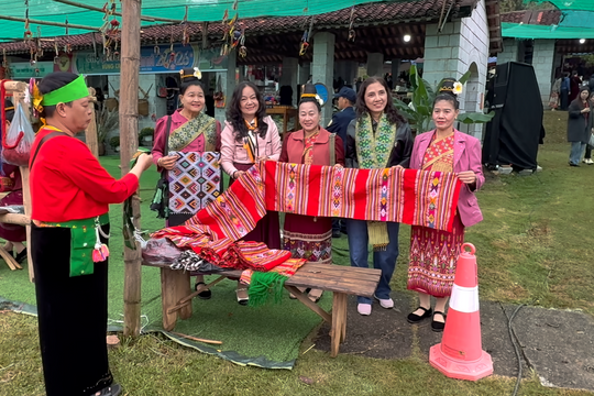 Tái hiện không gian Tết vùng cao: Văn nghệ, thổ cẩm, bánh chưng và ẩm thực