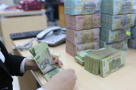 30 ngân hàng tăng lãi suất huy động
