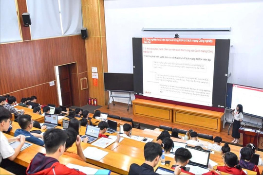Ổn định điều hành nhà trường sau khi hội đồng trường kết thúc