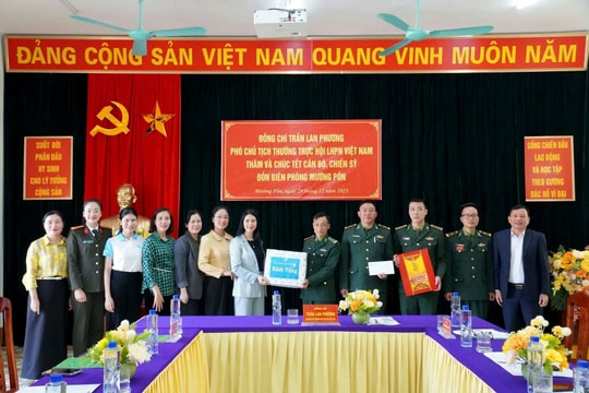 Phường Xuân Đỉnh chung tay chăm lo Tết Bính Ngọ cho phụ nữ, trẻ em khó khăn tại Điện Biên
