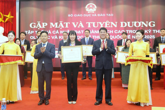 Giáo dục mũi nhọn Việt Nam Từ chiến lược bền bỉ đến những đỉnh cao tri thức