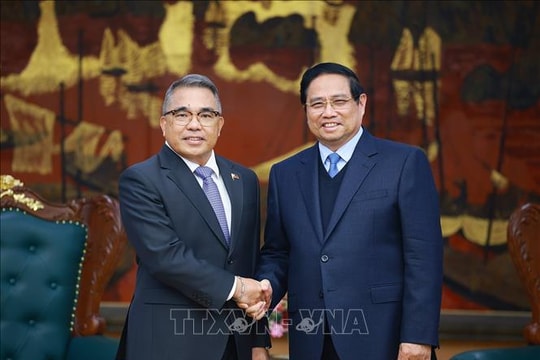 Thủ tướng Phạm Minh Chính tiếp Đại sứ Philippines Meynardo Los Banos Montealegre tới chào từ biệt